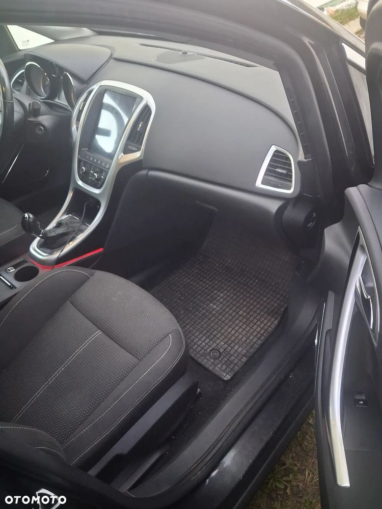 Opel Astra 1.4 Turbo Cosmo - 17