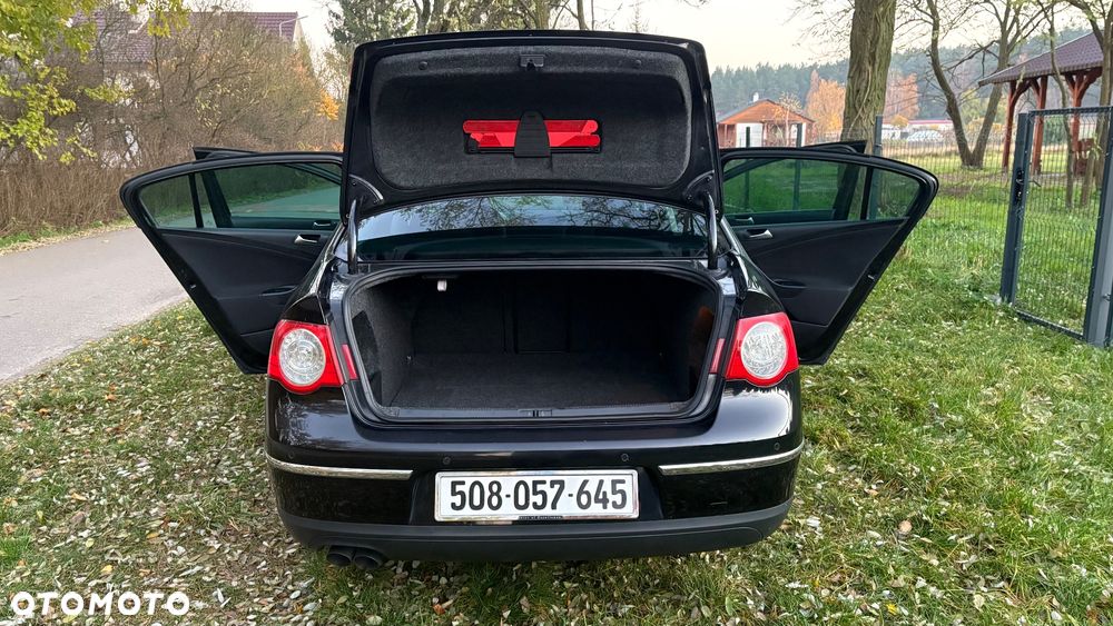 Volkswagen Passat 2.0 TDI Comfortline DSG - 18