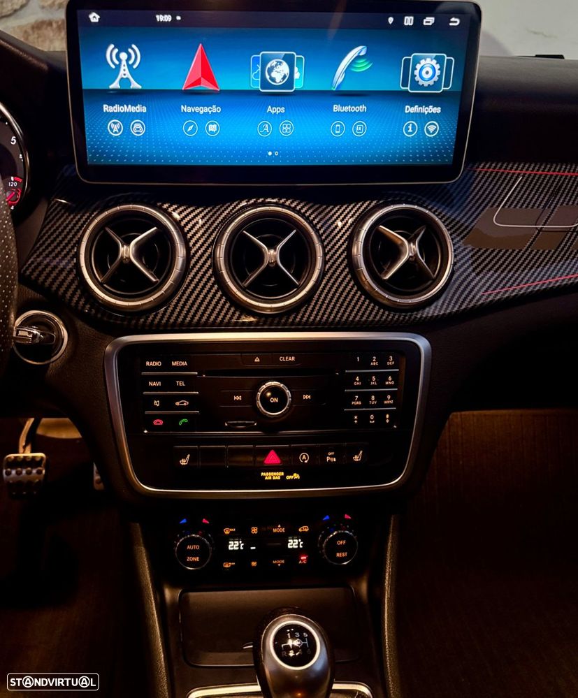 Mercedes-Benz CLA 180 - 11