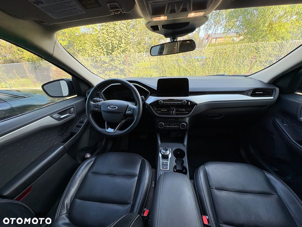 Ford Escape 2.0 EcoBoost AWD Titanium - 4