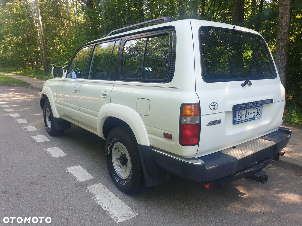 Toyota Land Cruiser - 5