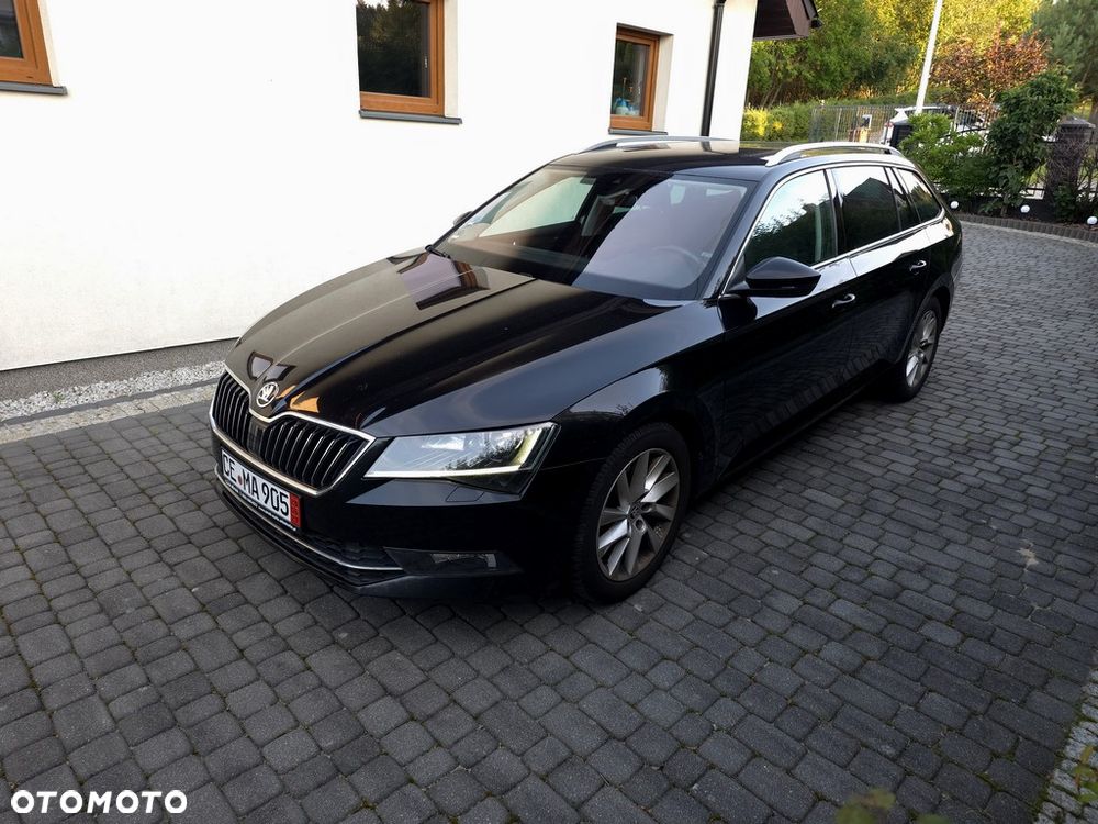 Skoda Superb 2.0 TDI Style DSG - 2