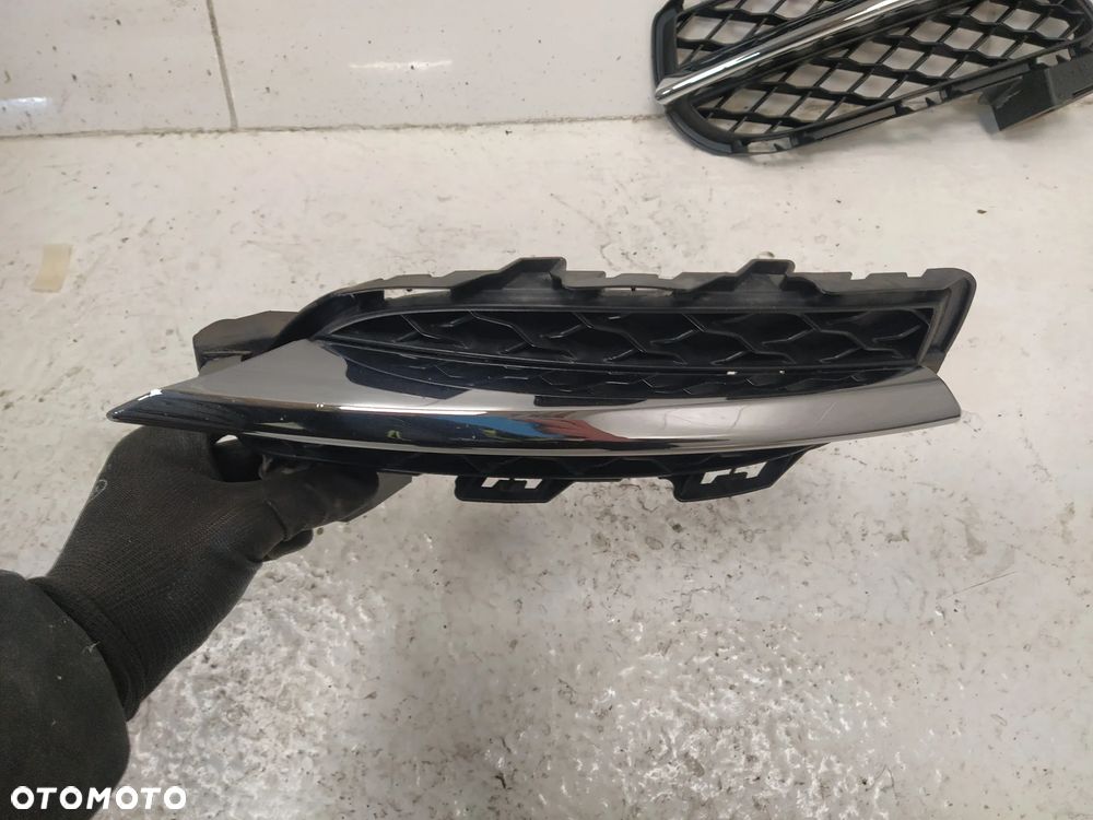 JAGUAR XJ X351 ELEMENTY ZDERZAKA PRZÓD KRATKA ŚRODKOWA LEWA PRAWA WIĄZKA KABEL PDC 4XPDC CZUJNIKI PARKOWANIA SPRYSKIWACZE ABSORBER CZUJNIK UDERZENIOWY ORYGINAŁ - 18