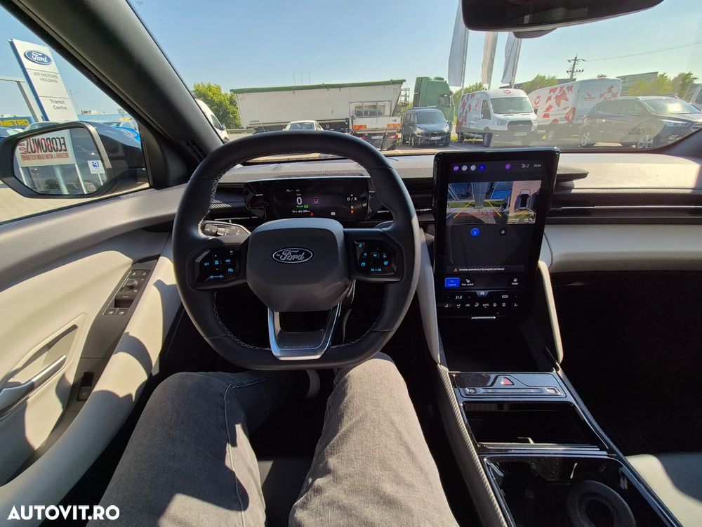 Ford Explorer AWD 79 kWh Extended Range Premium - 22