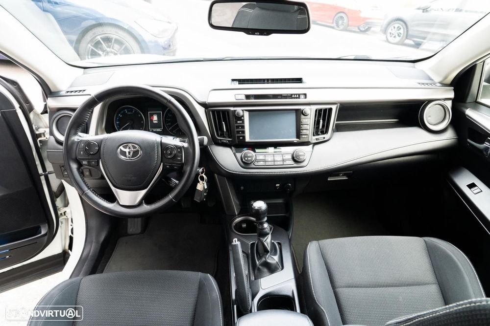 Toyota Rav4 2017 photo 5