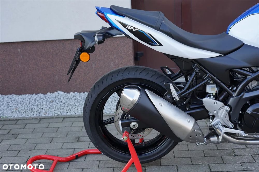 Suzuki SV - 4
