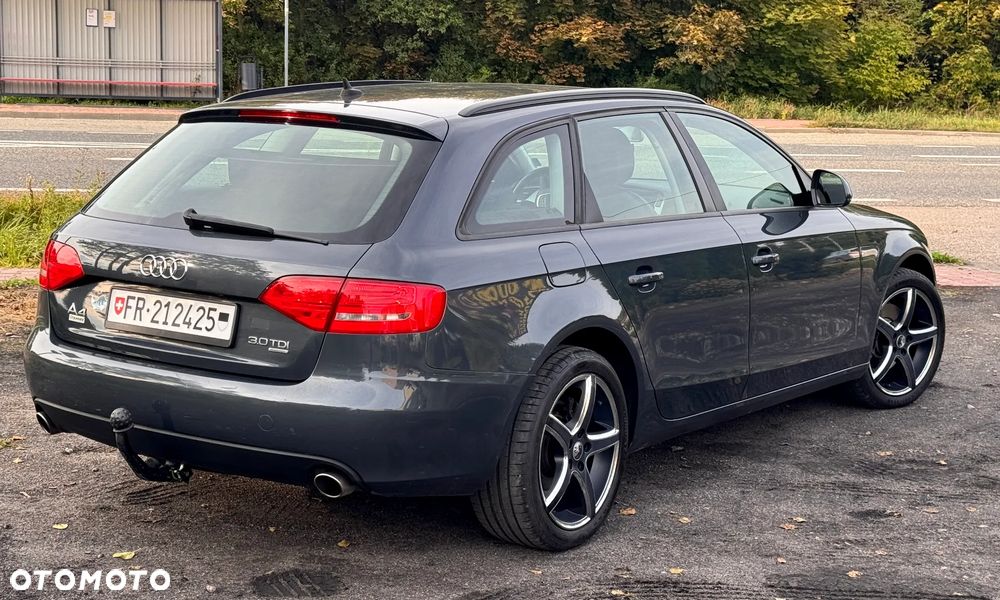 Audi A4 Avant 3.0 TDI DPF quattro Attraction - 9