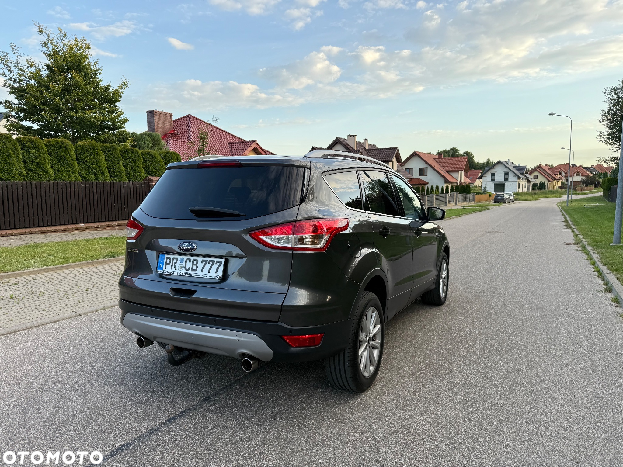 Ford Kuga - 4