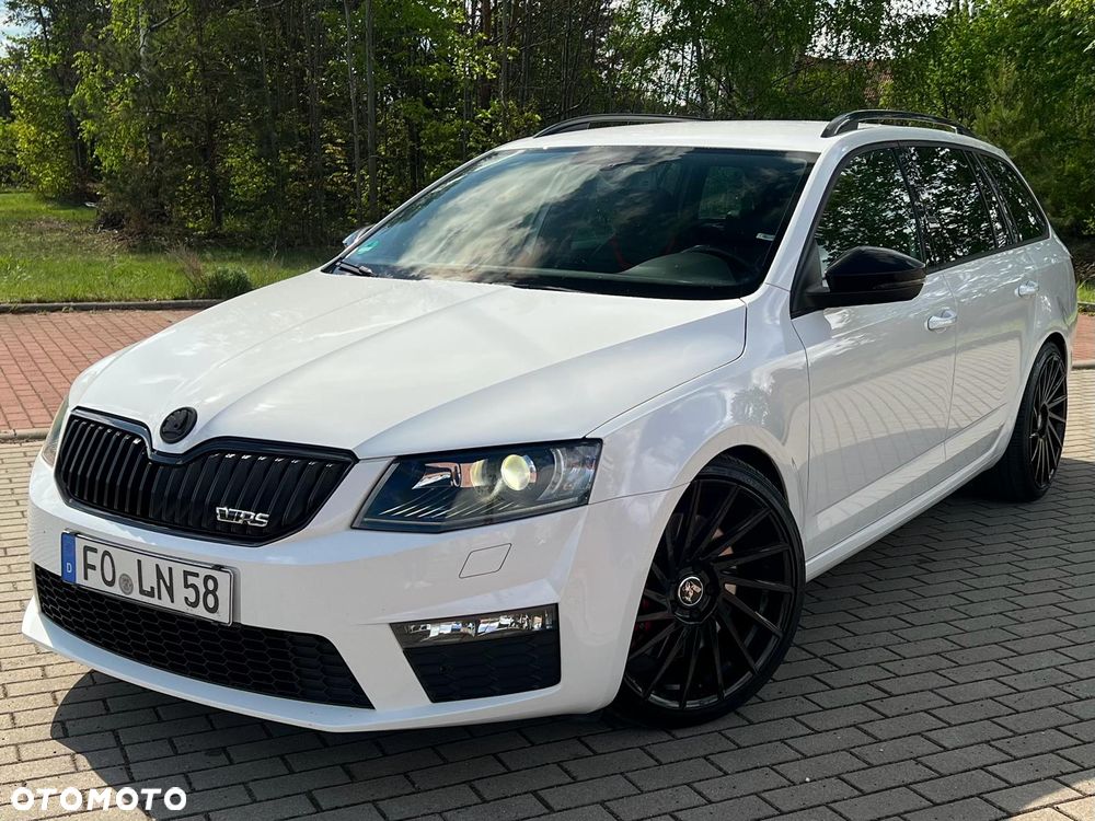 Skoda Octavia 2.0 TDI DSG RS - 1