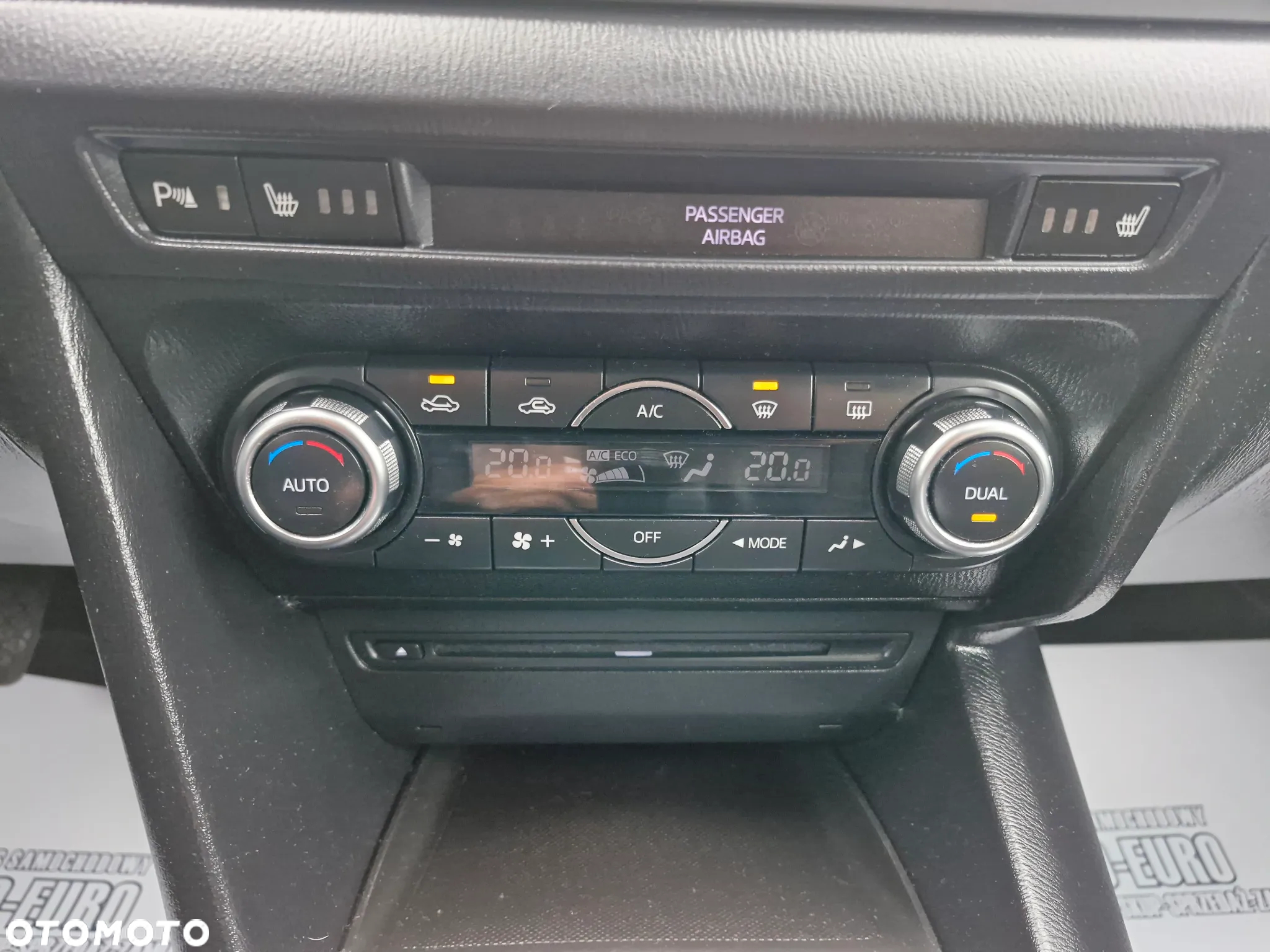 Mazda 3 - 32