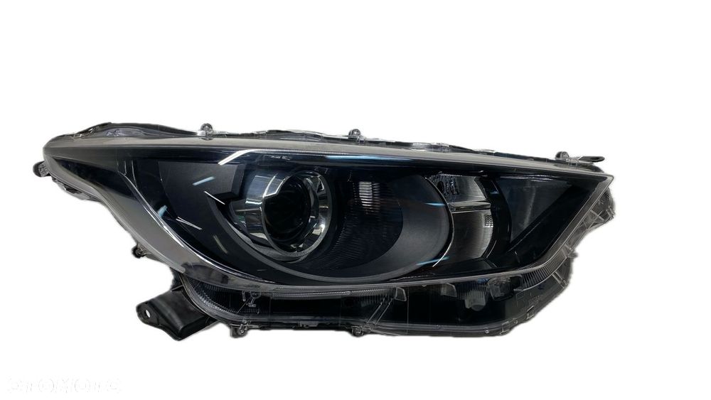 TOYOTA YARIS IV LAMPA SOCZEWKA PRAWA PRAWY PRZEDNIA PRZÓD REFLEKTOR 19-23 - 1