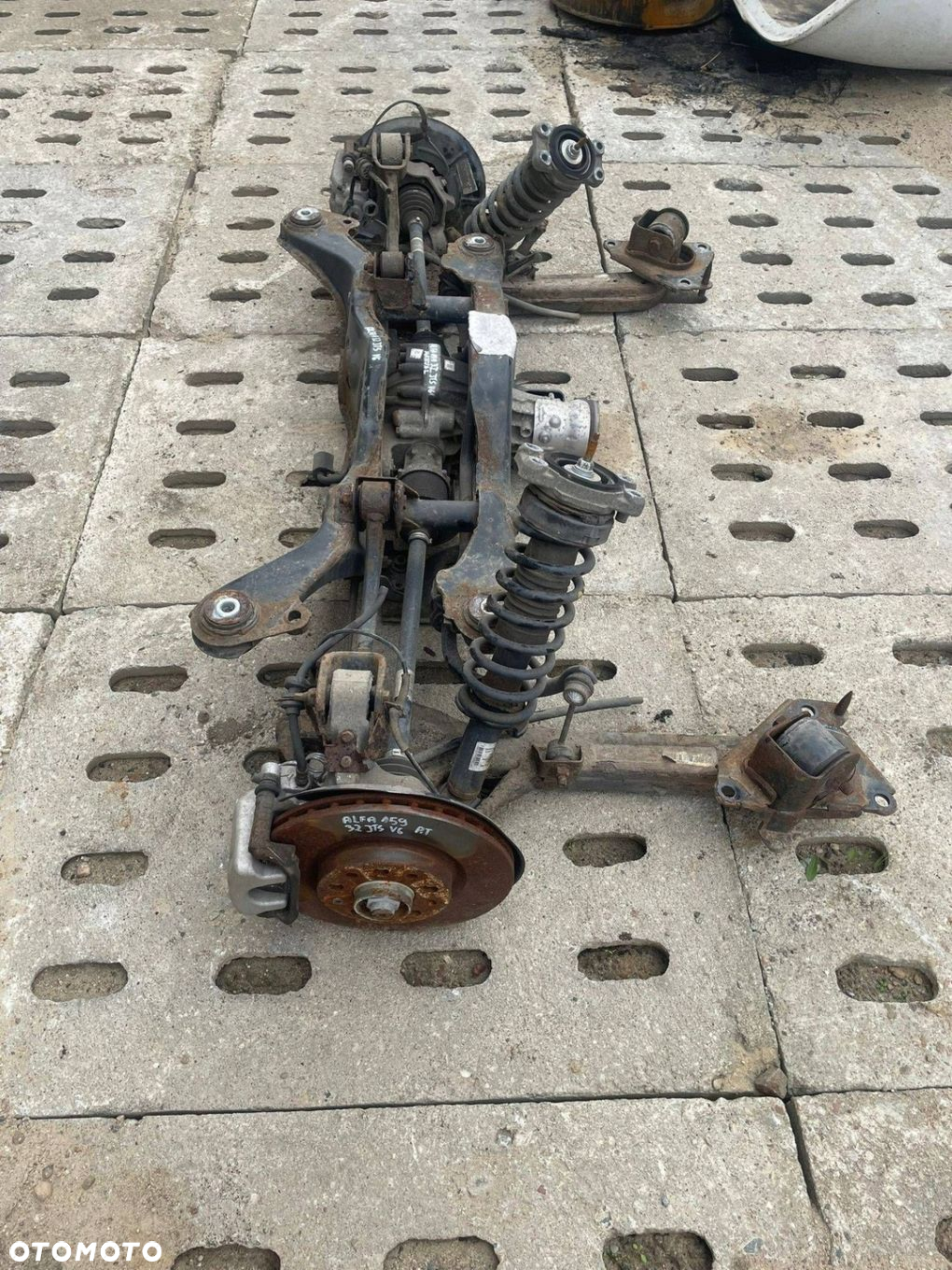 BELKA WÓZEK TYŁ ALFA 159 3.2 JTS V6 4X4 - 5