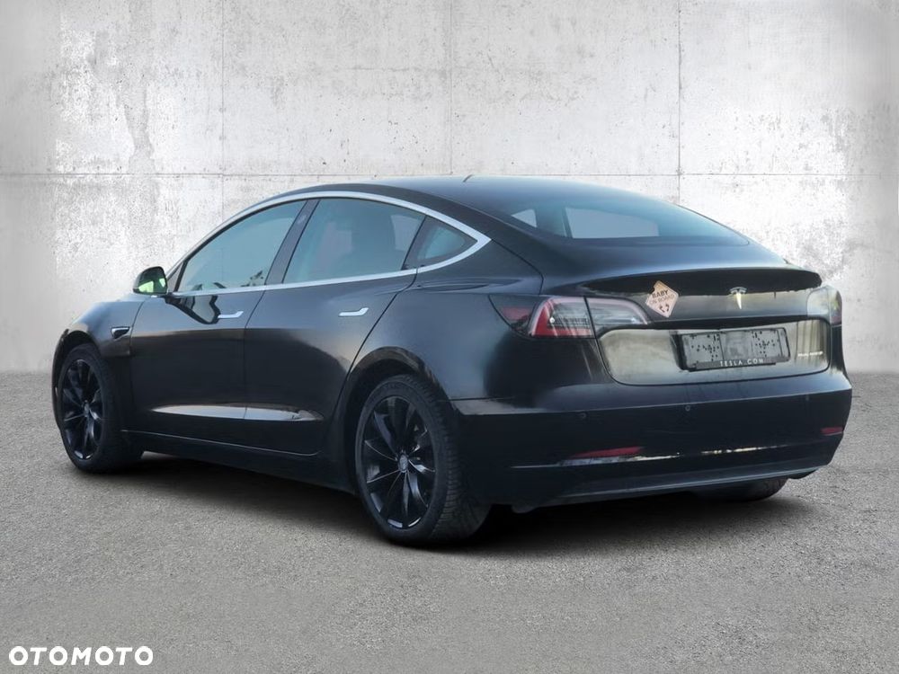 Tesla Model 3 - 2