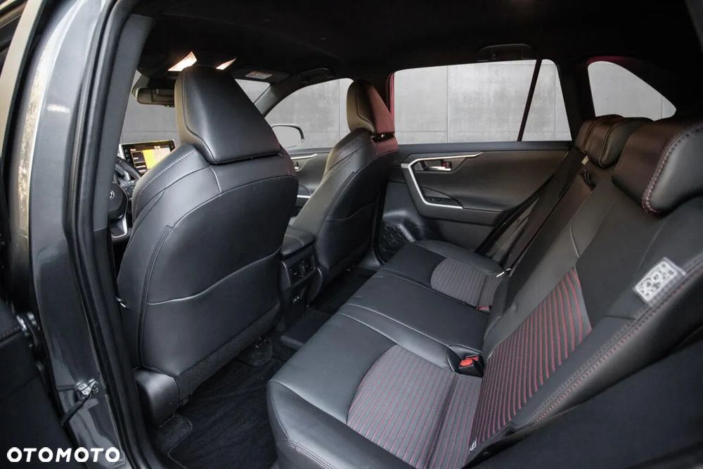 Toyota RAV4 - 13