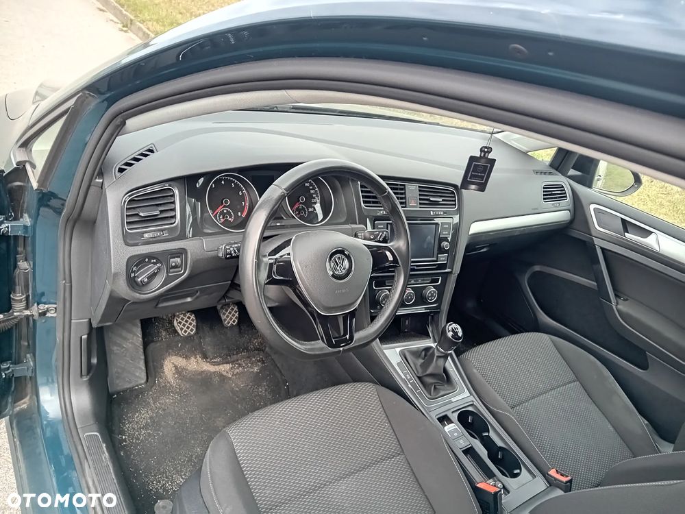 Volkswagen Golf 1.0 TSI (BlueMotion Technology) Trendline - 6