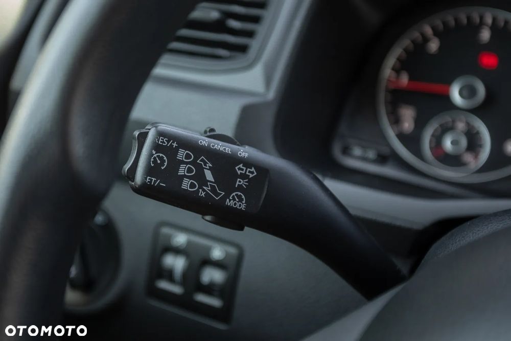 Volkswagen Caddy - 23
