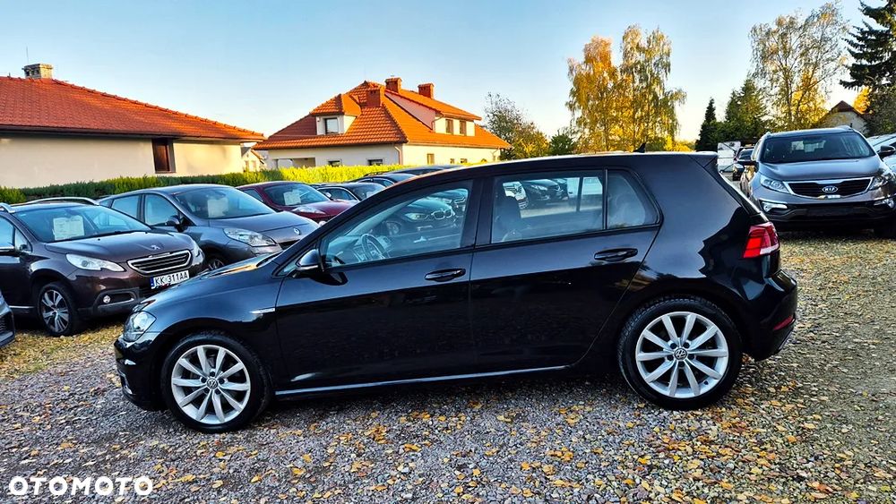 Volkswagen Golf - 22