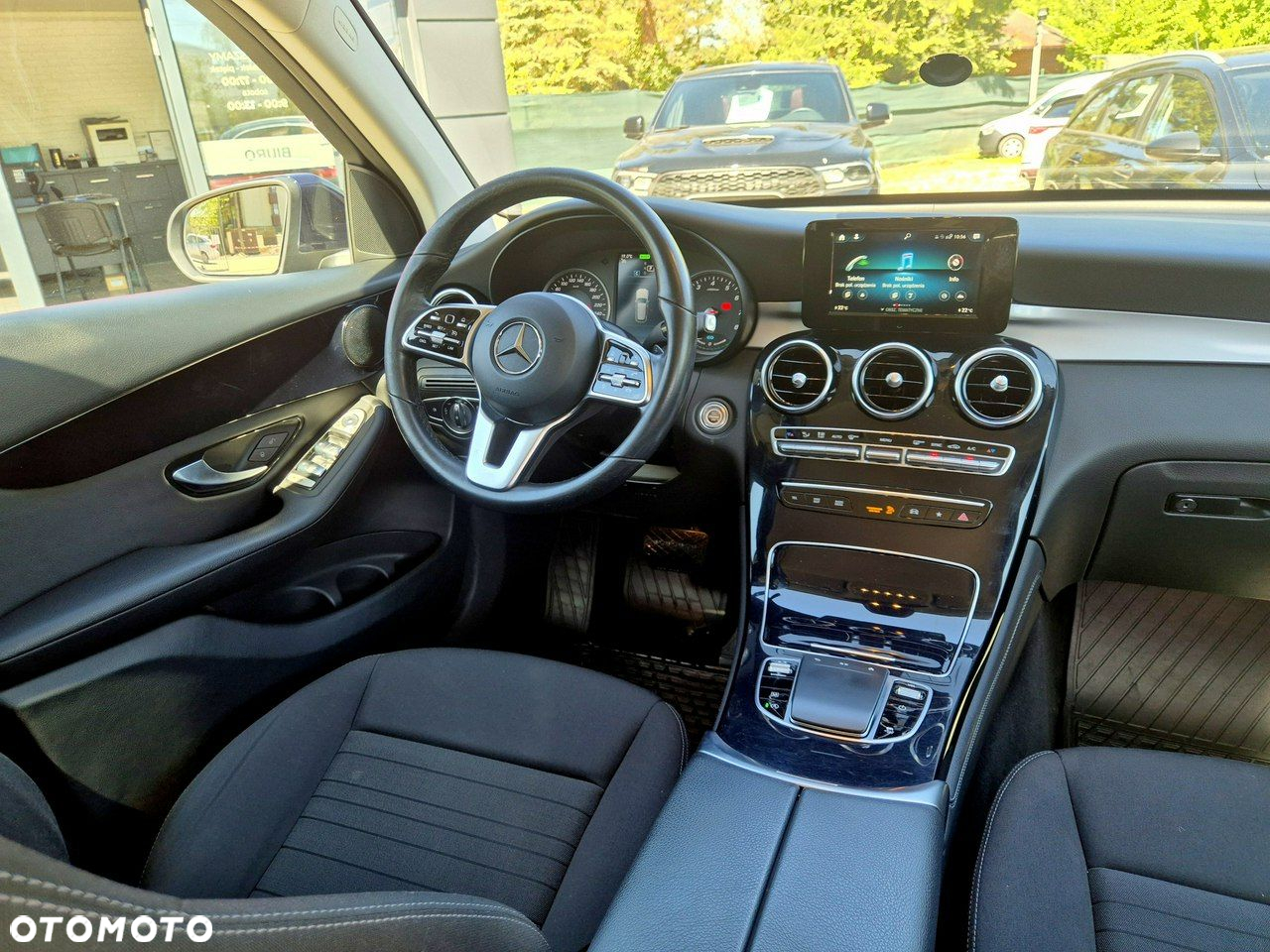 Mercedes-Benz GLC - 18