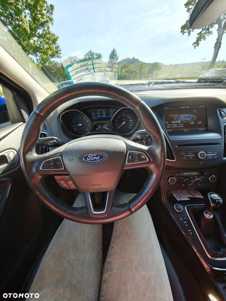 Ford Focus 1.0 EcoBoost Titanium - 23