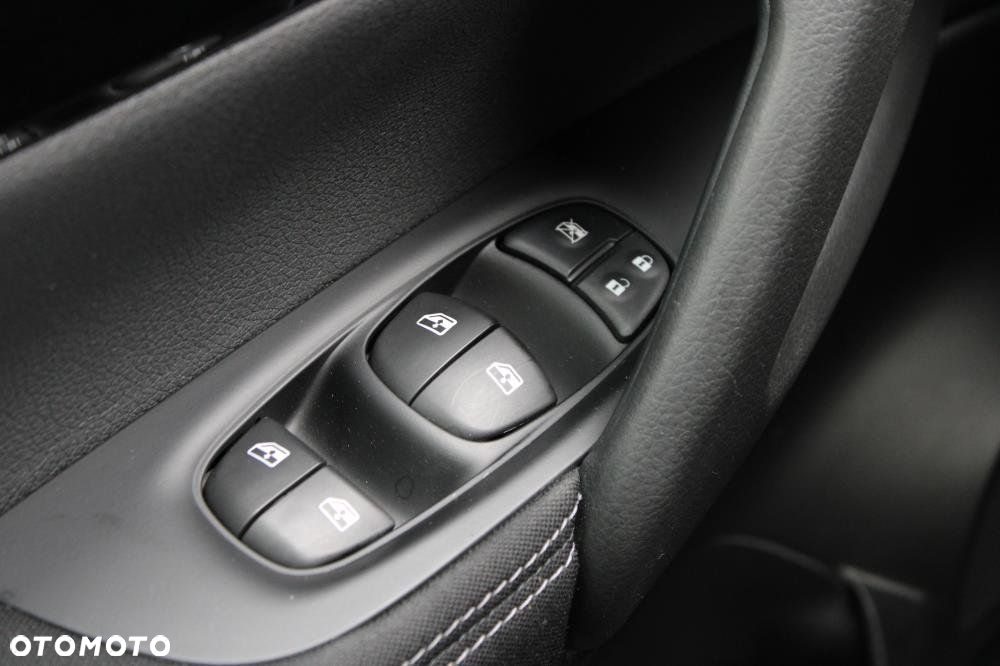Nissan Qashqai - 21
