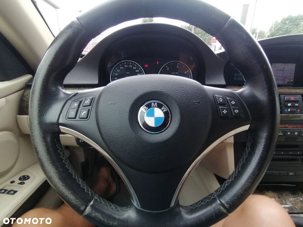 BMW Seria 3 320d Coupe - 34