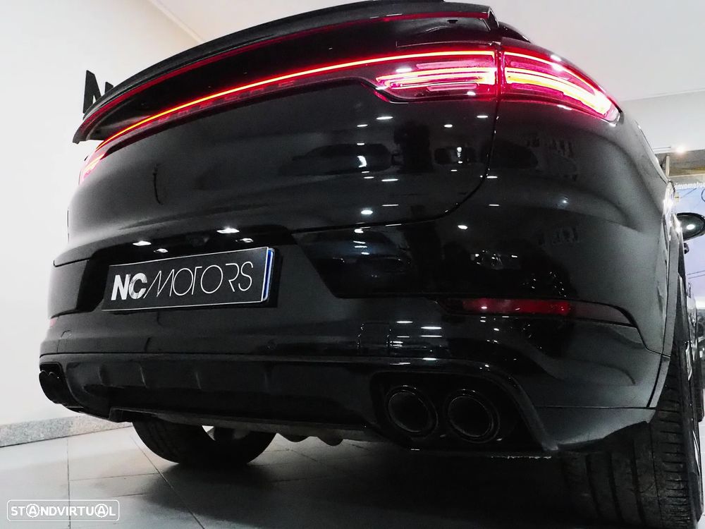 Porsche Cayenne Coupé E-Hybrid Tiptronic S Platinum Edition - 12