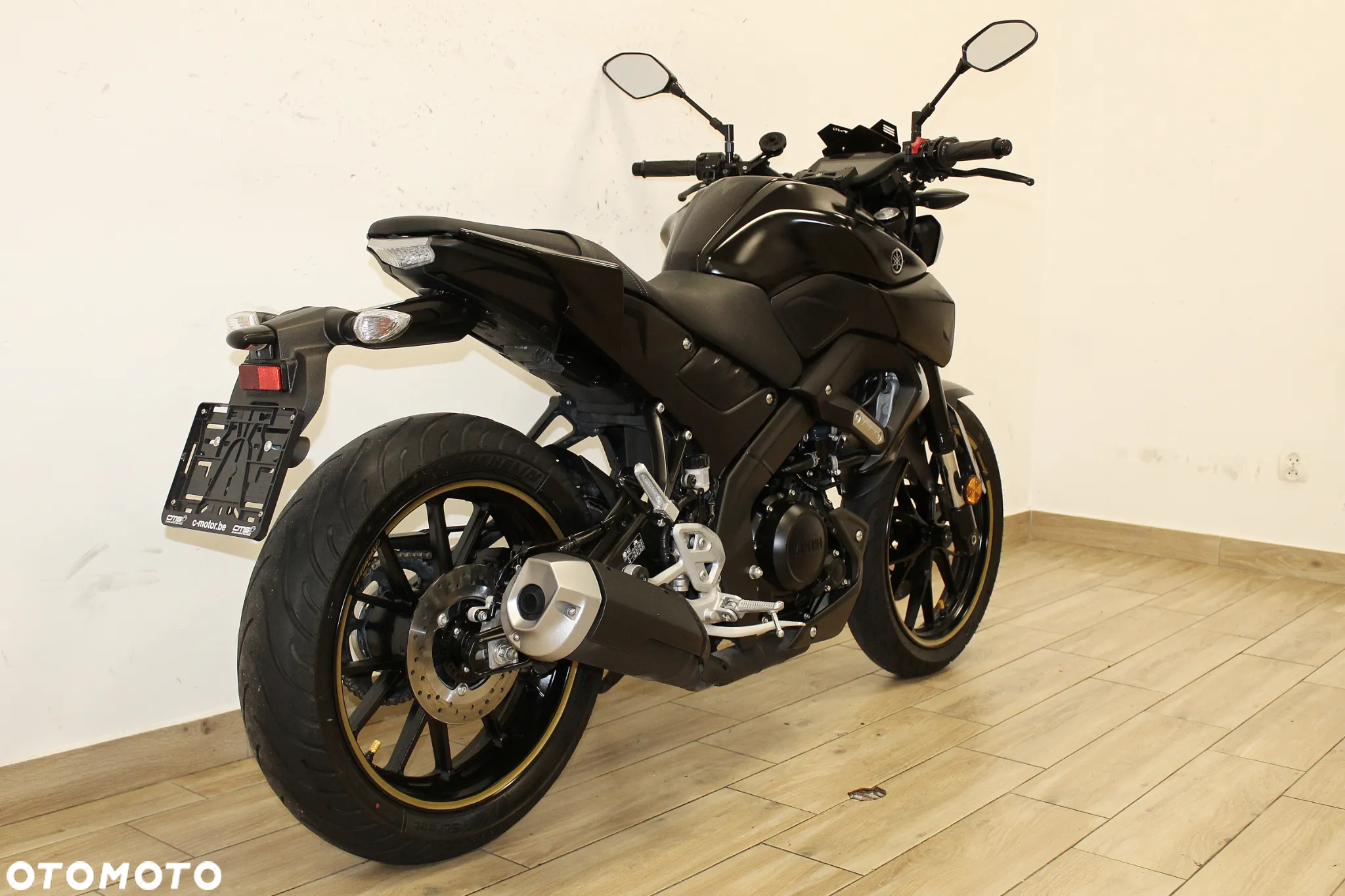 Yamaha MT - 4