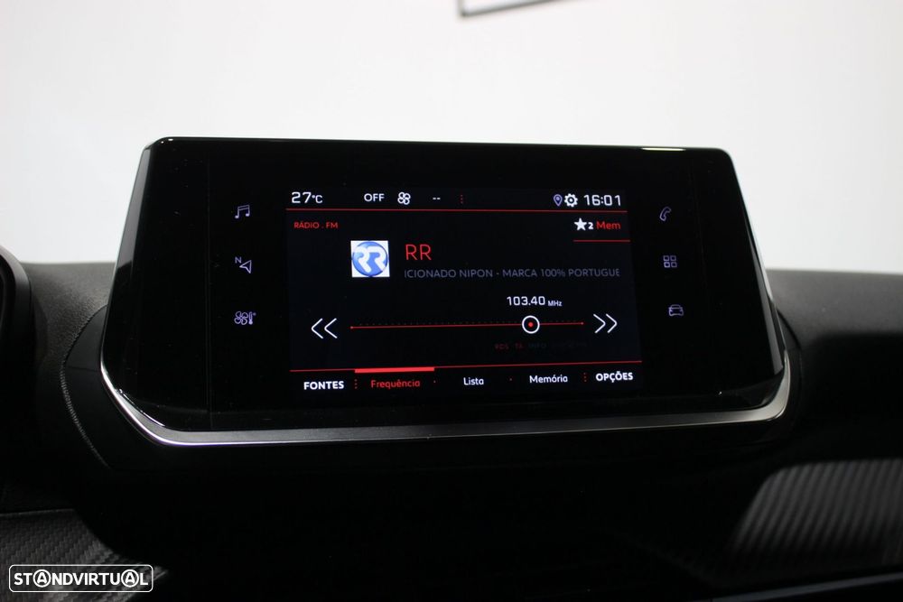 Peugeot 2008 1.5 BlueHDi Allure EAT8 - 33