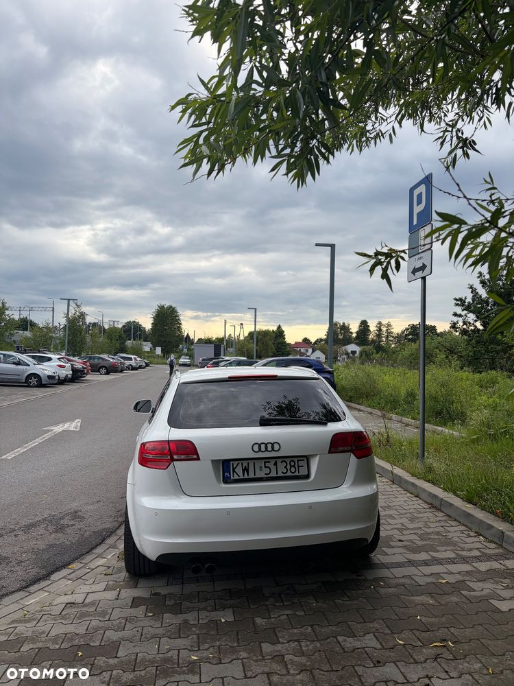 Audi A3 Sportback - 10