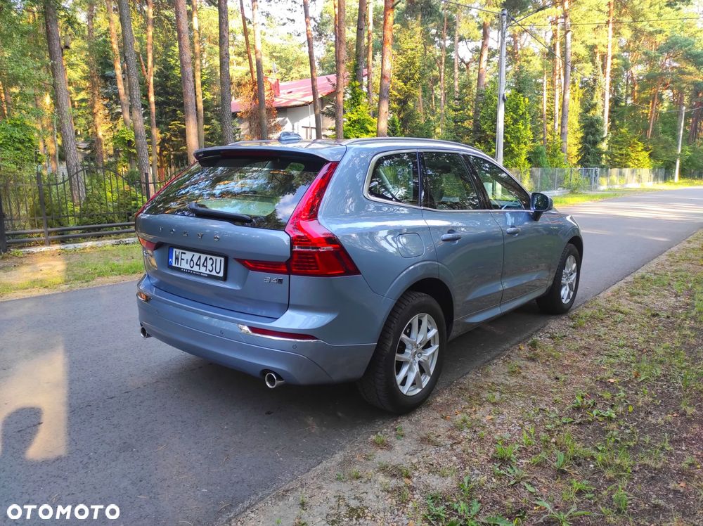 Volvo XC 60 B4 D AWD Momentum Pro - 22