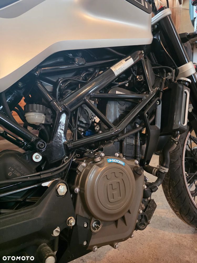 Husqvarna Vitpilen - 15