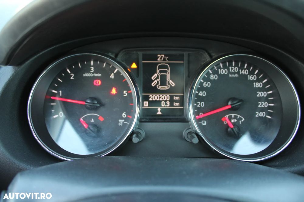 Nissan Qashqai 1.5 DCI TEKNA - 23