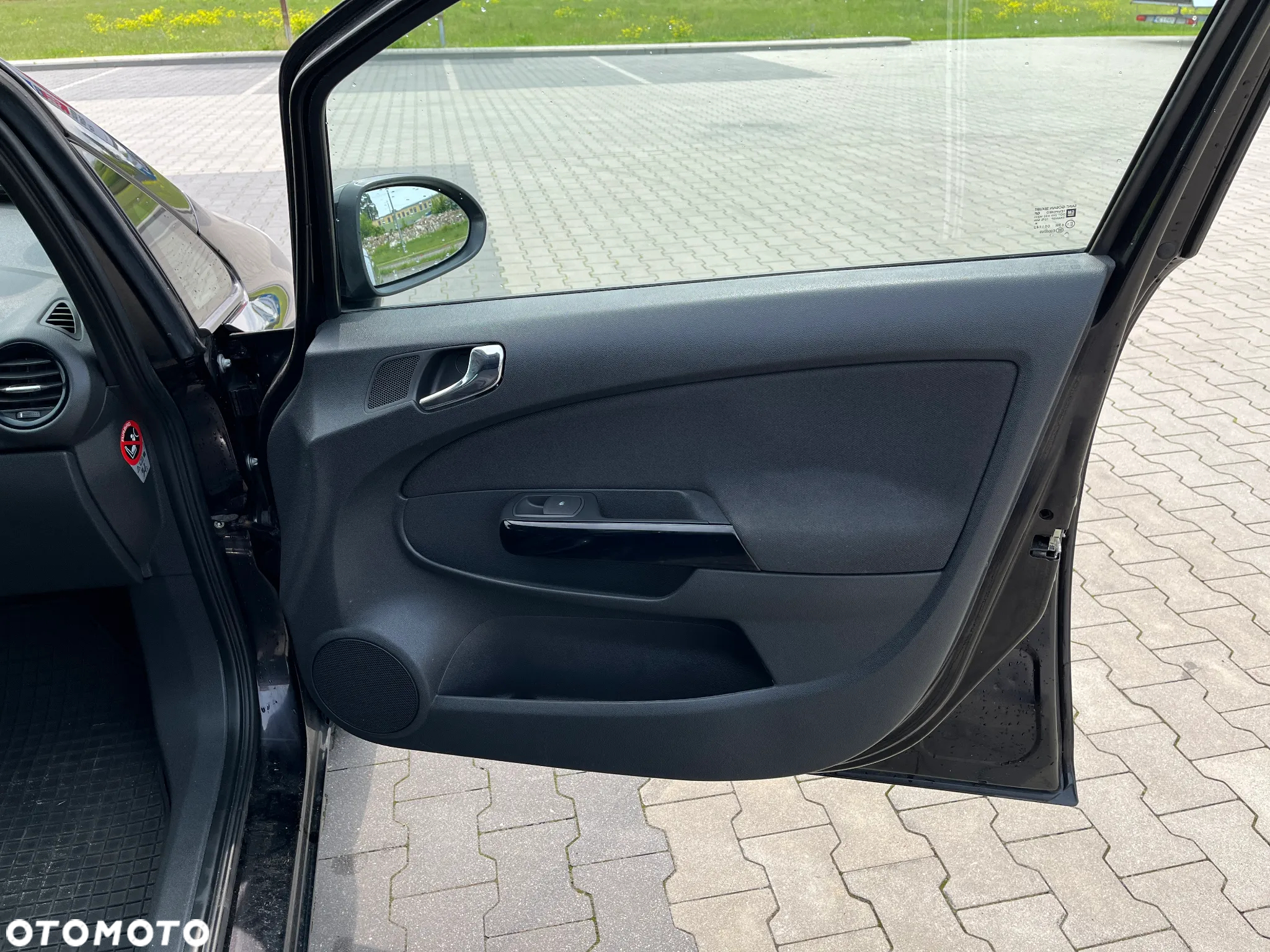 Opel Corsa 1.4 16V Satellite - 19