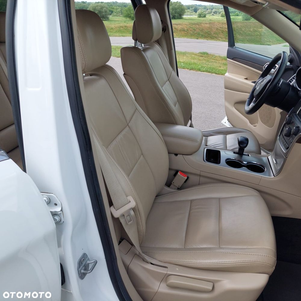 Jeep Grand Cherokee - 17