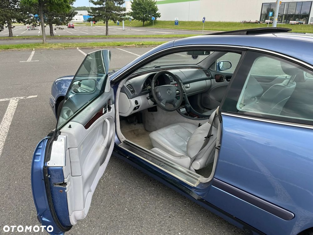 Mercedes-Benz CLK - 28
