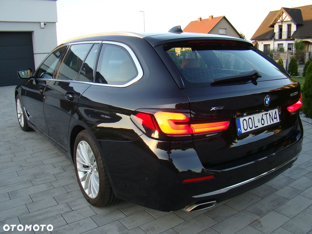 BMW Seria 5 520d xDrive mHEV Luxury Line sport - 9