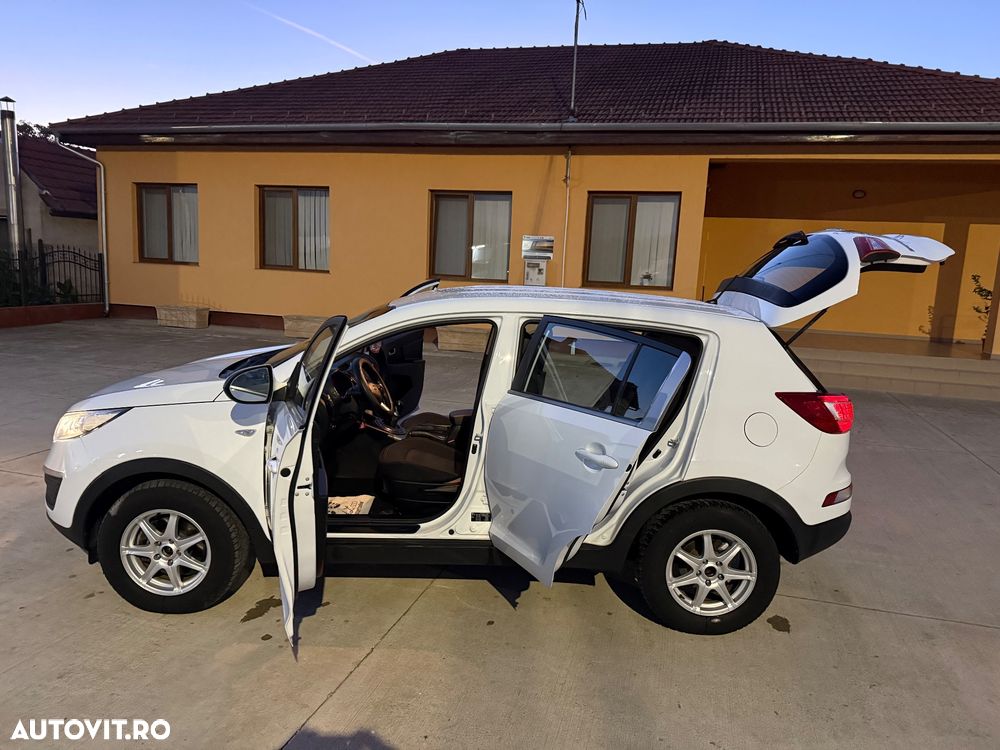 Kia Sportage 1.7 DSL MT 4x2 PREMIUM - 34