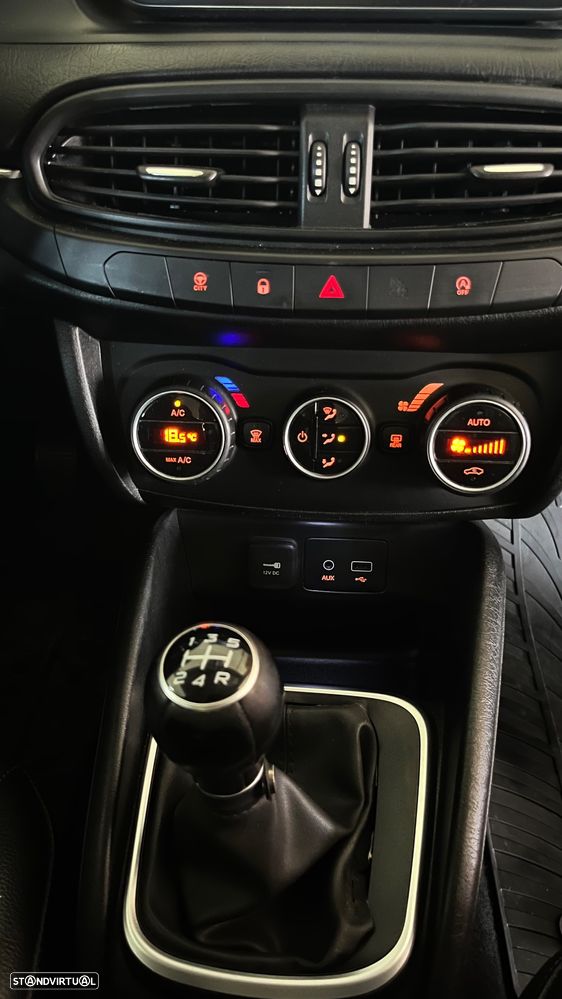 Fiat Tipo Station Wagon 1.3 M-Jet Lounge Tech J17 - 17