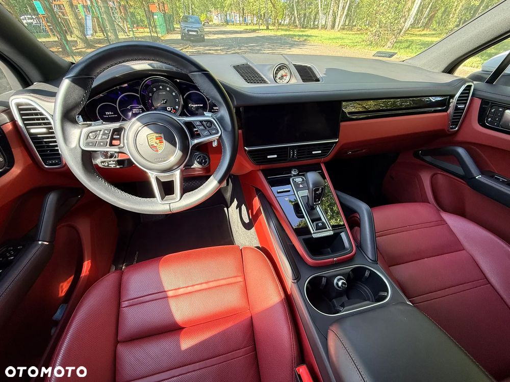 Porsche Cayenne Standard - 9
