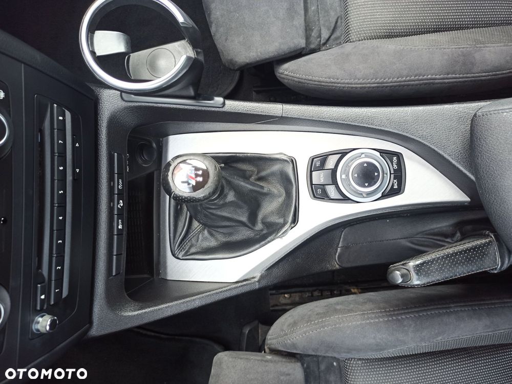 BMW X1 - 15