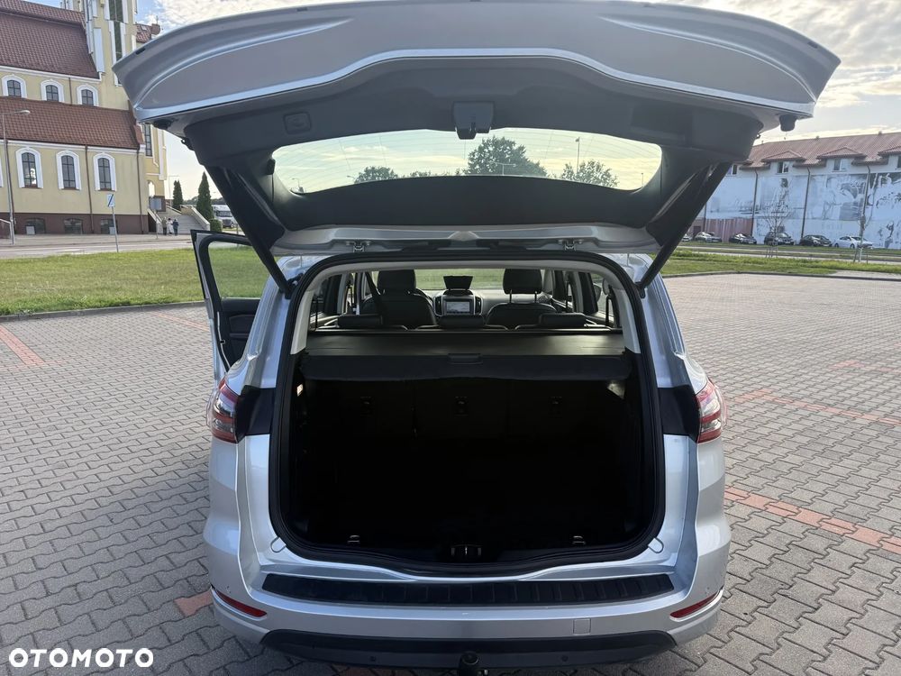 Ford S-Max 2.0 EcoBlue Titanium - 23