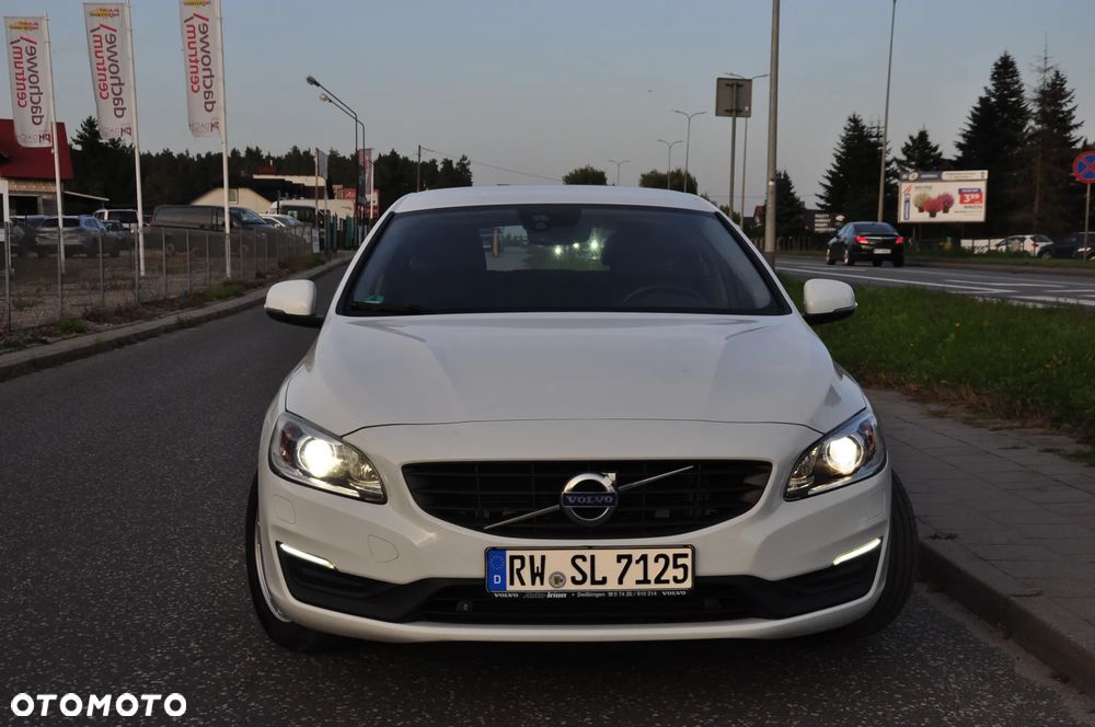Volvo V60 D3 Summum - 8
