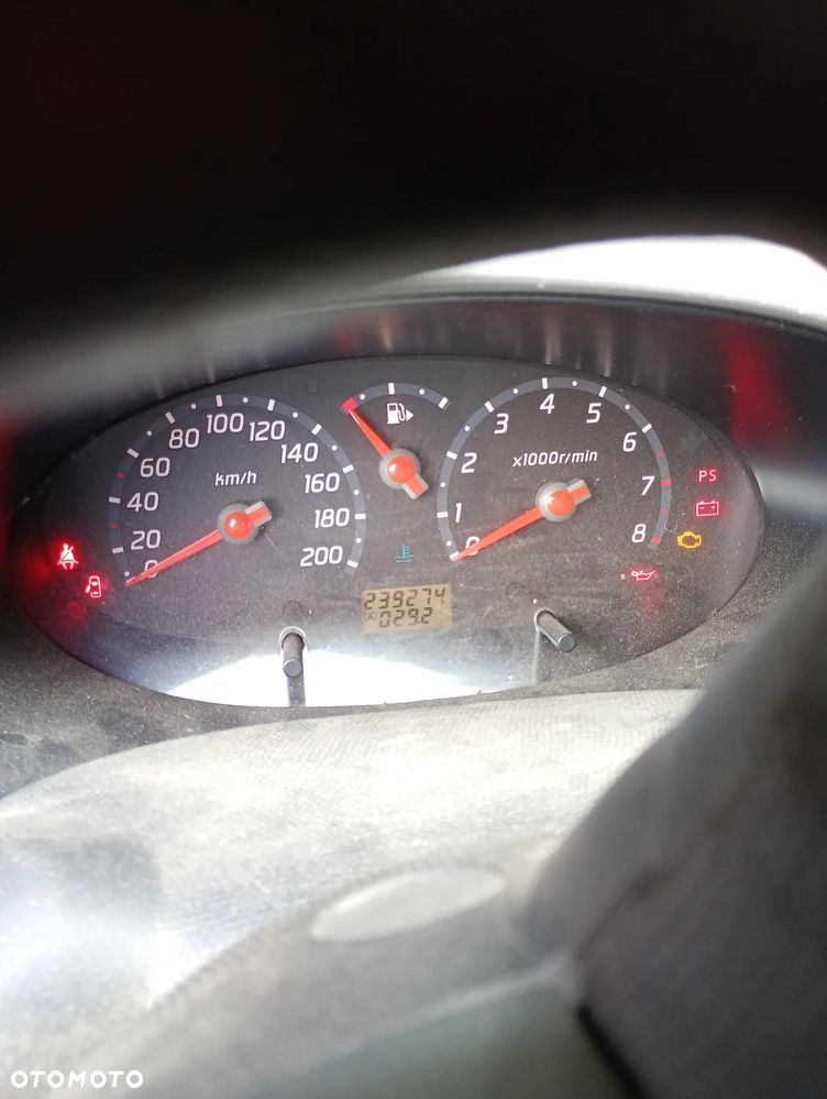 Nissan Micra - 16