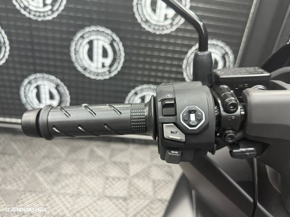 Honda PCX125 DX 2025 (OFERTA HONDA PLUS) - 9