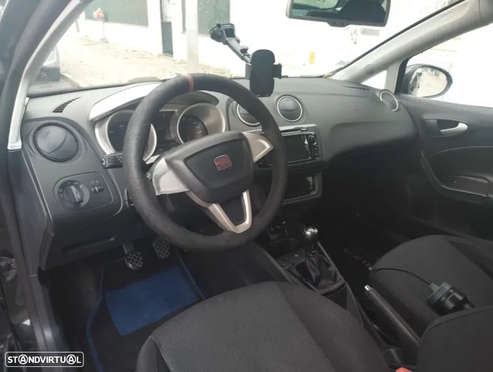 SEAT Ibiza SC 1.6 TDi Sport DPF - 5