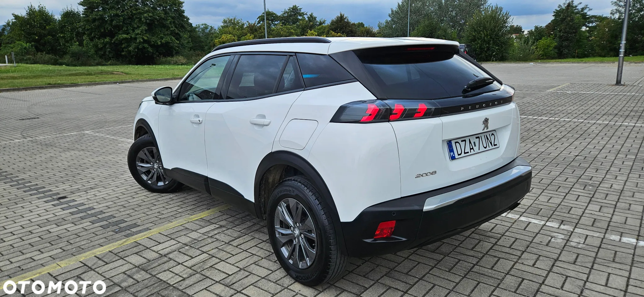 Peugeot 2008 PureTech 100 Allure - 2