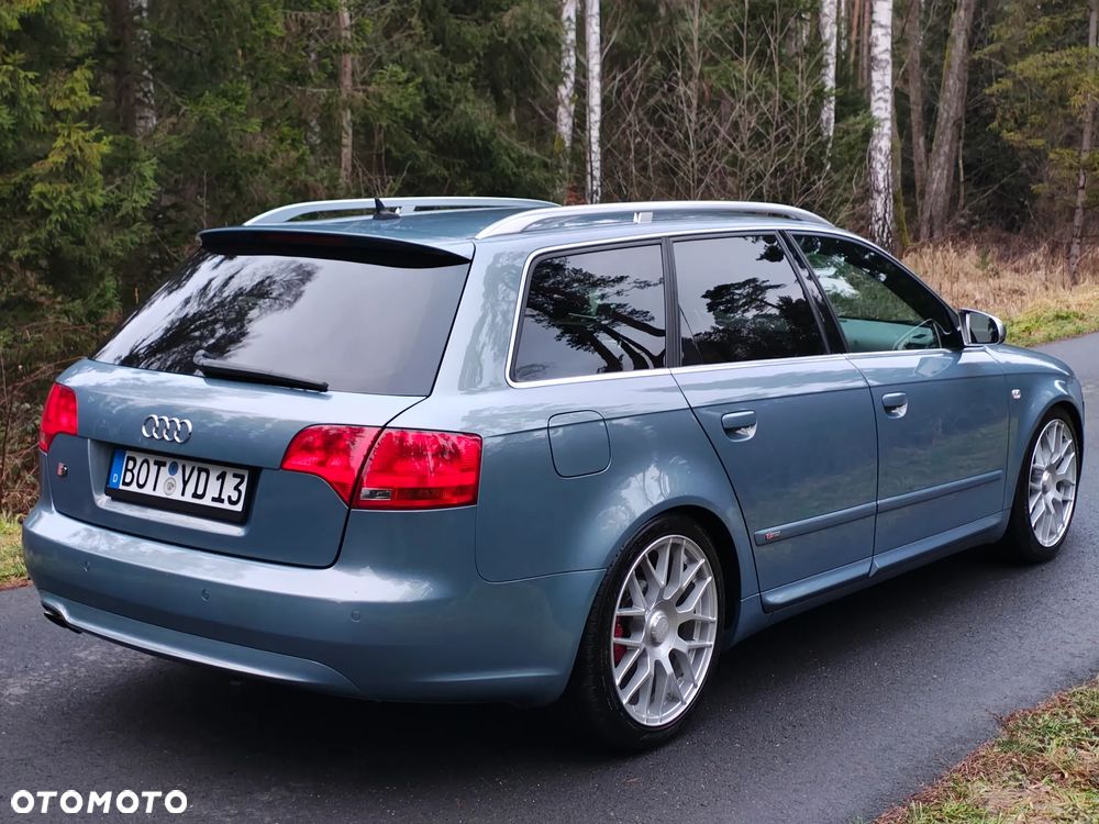 Audi A4 Avant - 22