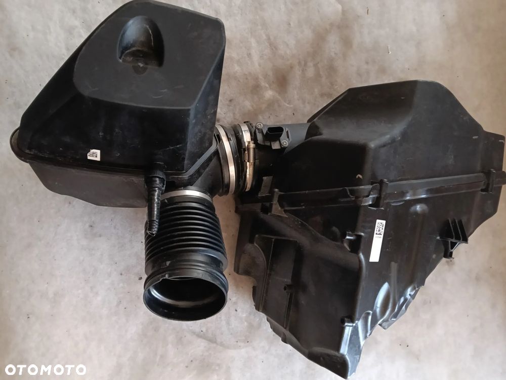 OBUDOWA FILTRA POWIETRZA  REZONATOR BMW G60 G61 G68 BENZYNA 5A1BC40 - 4
