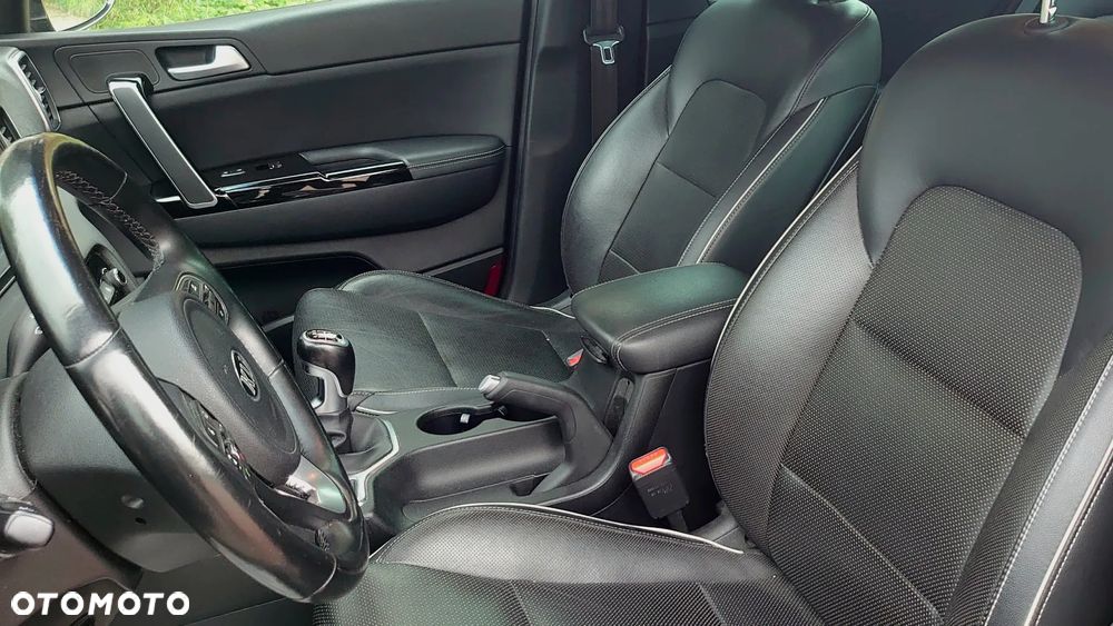 Kia Sportage 1.6 GDI 2WD Dream-Team Edition - 23