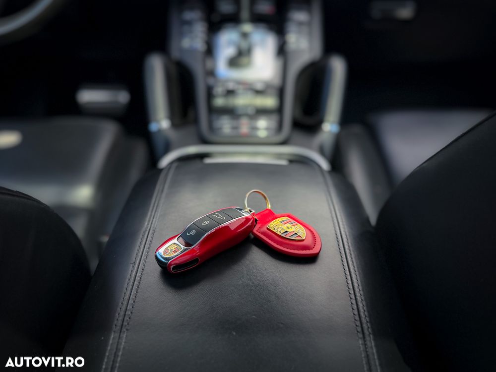Porsche Cayenne Turbo S Tiptronic S - 40